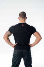 t-shirt sportowy męski dopasowany