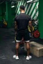 t-shirt męski sportowy bawełniany czarny na siłownię