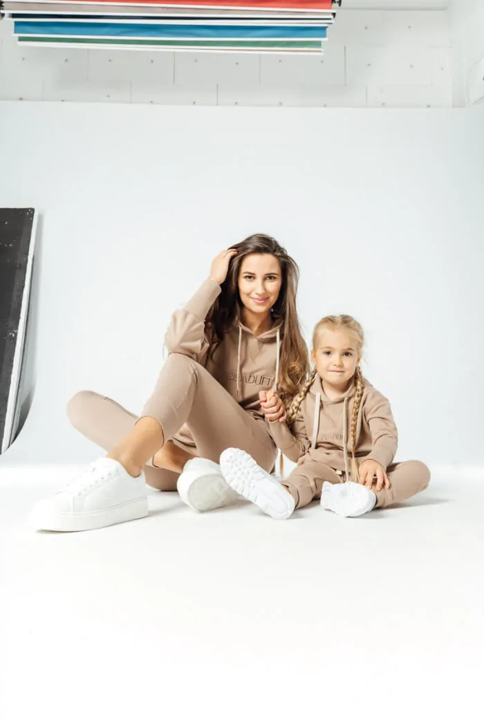 NUDE beige children's sweatpants - Image 4