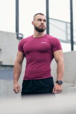 men's seamless workout rashguard for the gym
