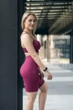 bezszwowy komplet sportowy damski prążkowany viva magenta
