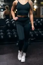 legginsy sportowe damskie push up z marszczeniami