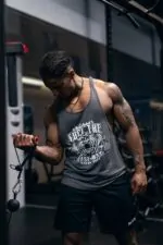 tank top męski na siłownię stringer treningowy