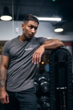 t-shirt męski sportowy slim fit siłownia