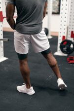 krótkie spodenki męskie 2w1 sportowe