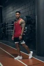 tank top stringer na trening siłowy