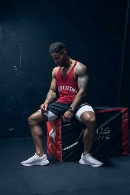 tank top męski sportowy na siłownię