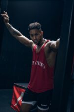 tank top męski sportowy na siłownię