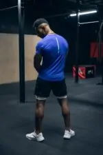 koszulka męska dopasowana sportowa kobalt