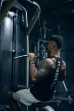 tank top męski na trening czarny siłownia