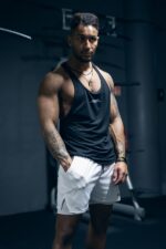 tank top męski na trening czarny siłownia