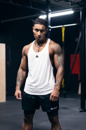 tank top męski na siłownię minimalistyczny
