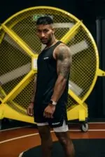 set sportowy męski na siłownię na trening czarny szybkoschnący