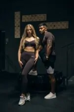 zestaw sportowy dla niej i dla niego czekoladowy brąz