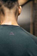 t-shirt męski muscle fit butelkowa zieleń