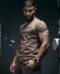 t-shirt męski muscle fit brązowy na trening