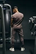 t-shirt męski muscle fit brązowy na trening