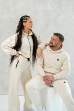 zestaw matchy matchy dresowy kremowy komplet dresowy