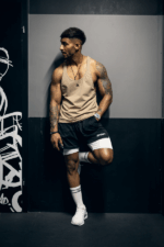 tank top męski stringer na siłownię bawełniany beżowy